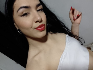  Ich bin ein wunderschönes, kokettes und fröhliches Latina-Mädchen und warte auf dich.