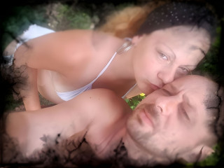 Alter: 32 / Stier - Größe: / normal - Geschlecht: Paar - Ausrichtung: heterosexuell - Haare: blond / lang - Piercing: keins - BH-Größe: - Hautfarbe: weiss - Augen: grün - Rasur: vollrasiert